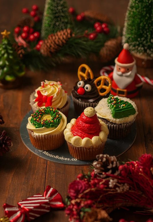 Jolly Christmas Cupcake | Christmas Themed Cupcakes