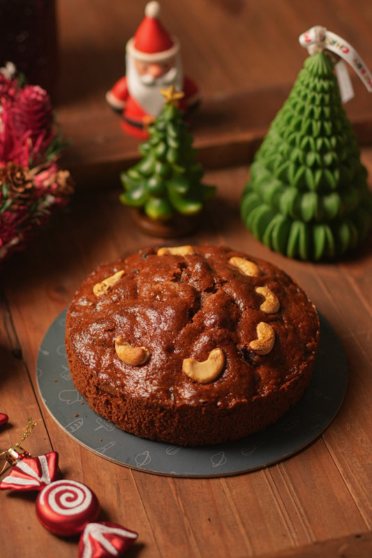 Santa’s Favorite Classic Plum Cake | Nostalgic, moist & perfectly Spiced