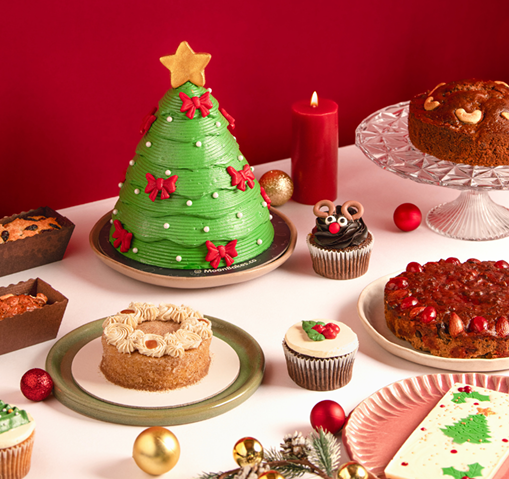 Why MoonBakes Is Your Best Choice for Christmas Cakes This Festive Season