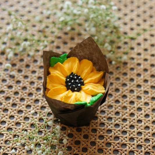 Floral Muffin – Single Piece Floral Frosted Cupcake