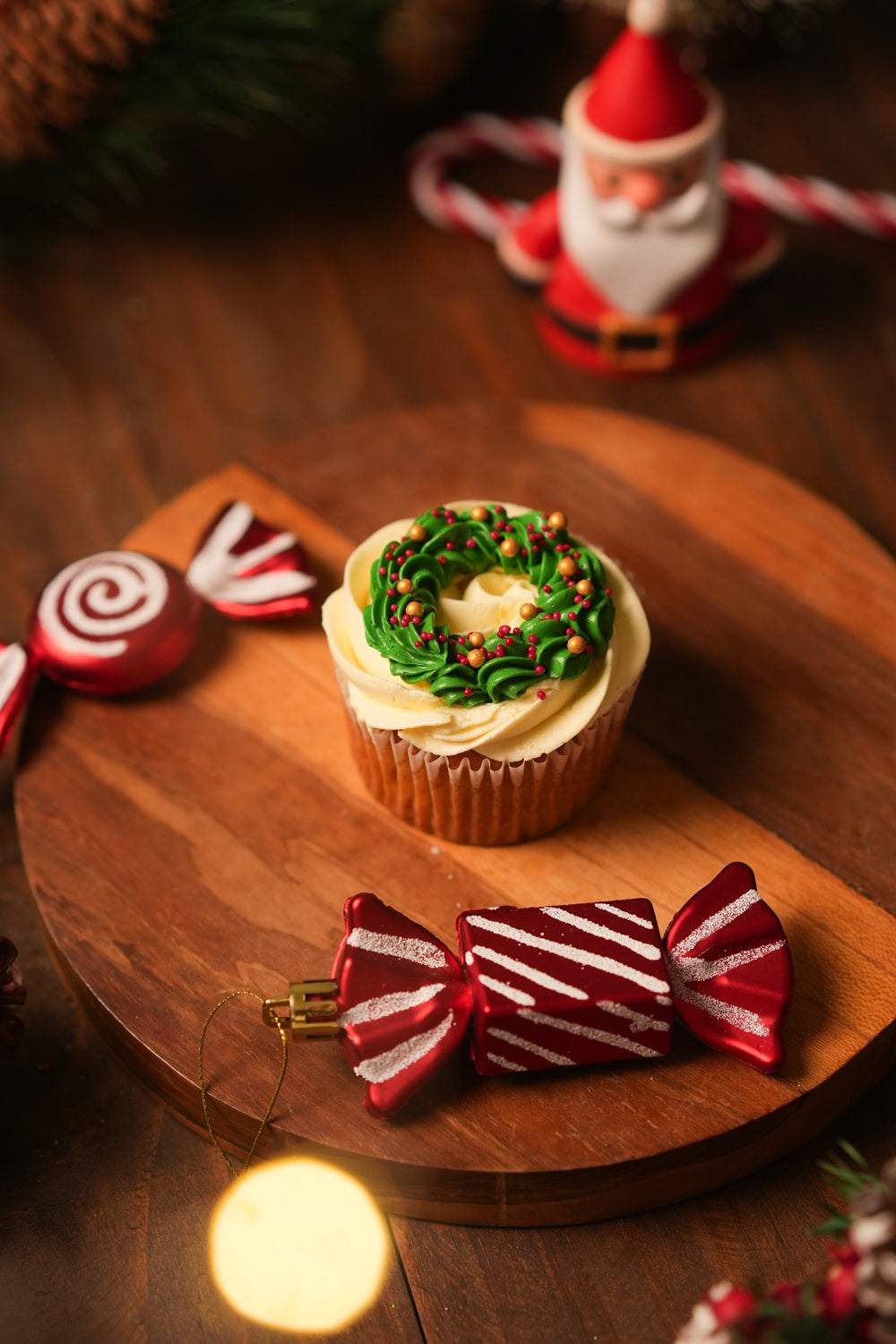 Jolly Christmas Cupcake | Christmas Themed Cupcakes